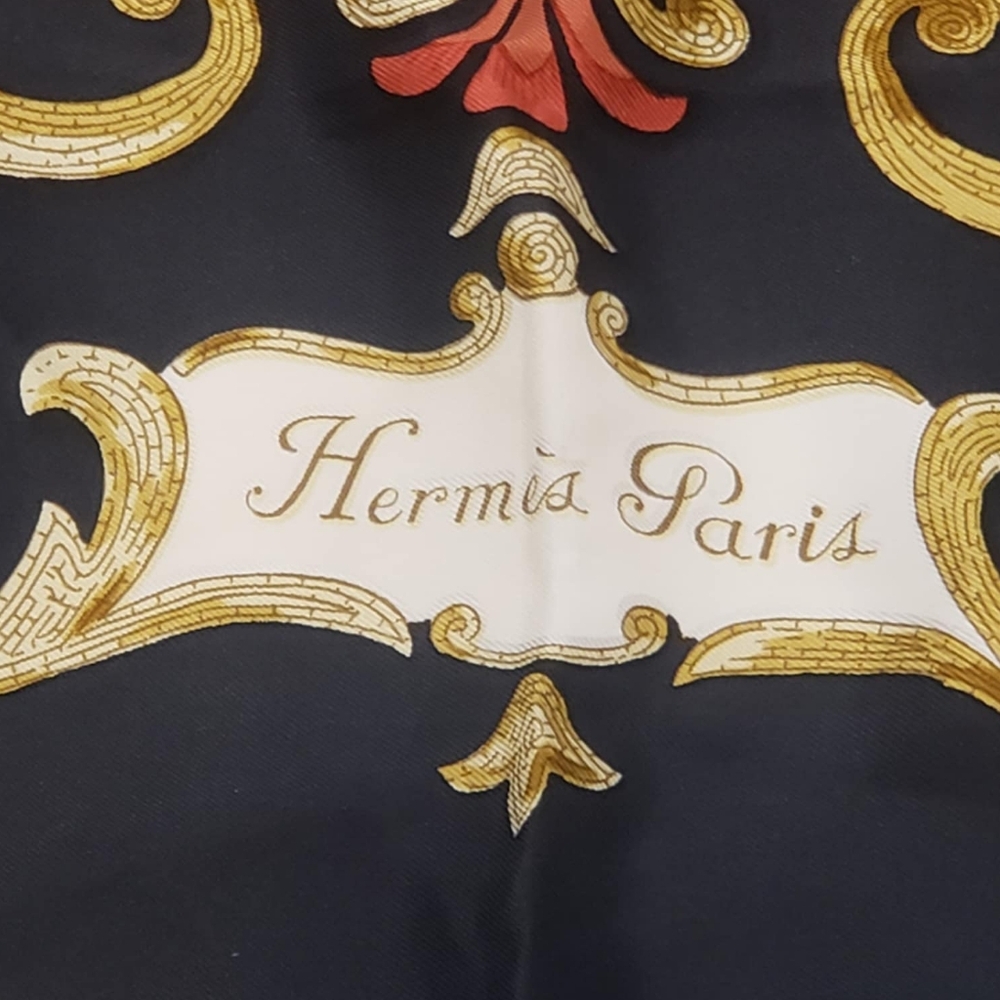 Authentic Hermes Scarf " CHEVAL TURC" 35 X 35 - Picture 3 of 10
